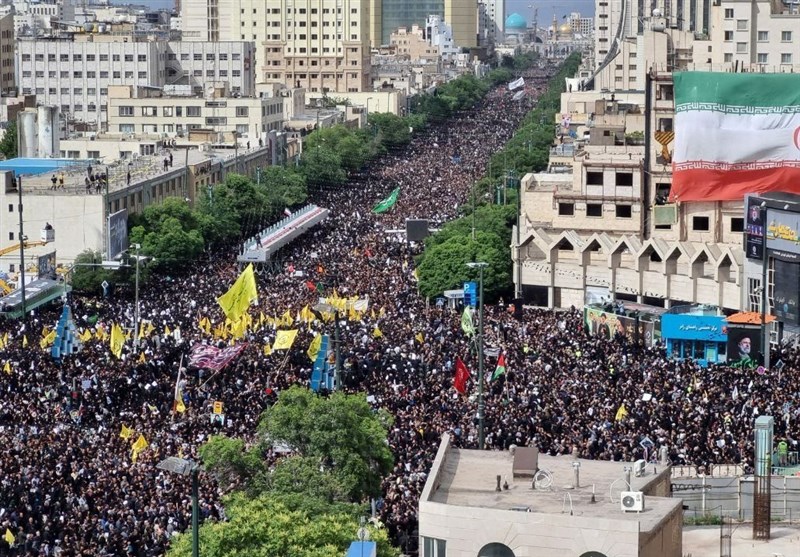 قیام حسینی در آستان رضا؛ سلام ملت بر ‌ابراهیم